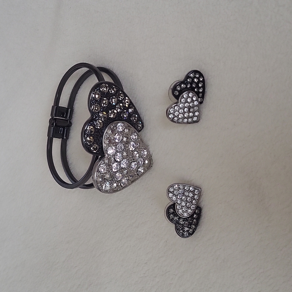 Guess earrings and bracelet set
